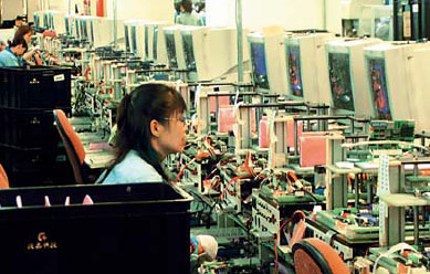 Сборочный цех, производящий системные блоки НР в Китае. В ближайшем будущем можно ожидать появления такого же производства в Украине.