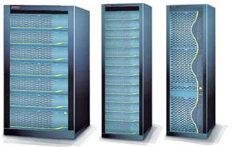 Джо Туччи (слева) вместе с вице-президентом EMC Дэвидом Донателли представляют новую Symmetrix DMX