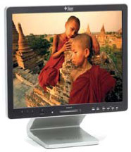 Sun Ray270 представляет собой не просто терминальный клиент, а почти полное рабочее место — сам тонкий клиент объединен в одном корпусе с монитором